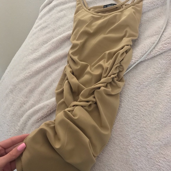 SHEIN Ruched Bodycon Dress - Picture 3 of 8